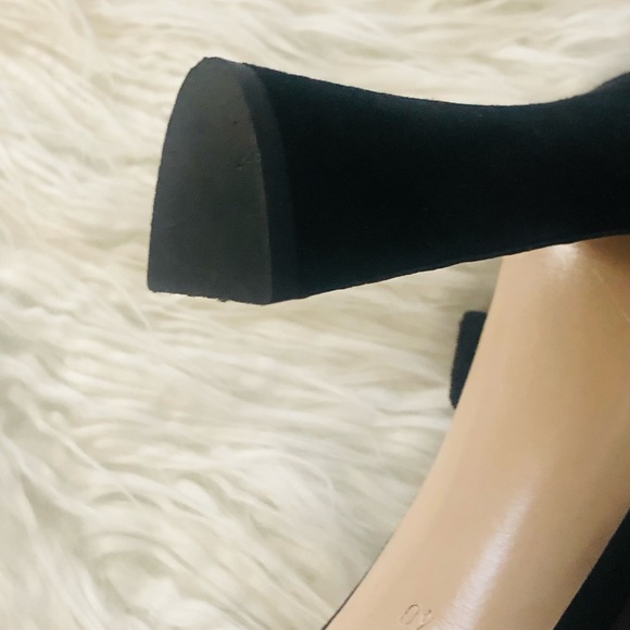 miu miu. Period!! These need no introduction!! Suede - Picture 5 of 7